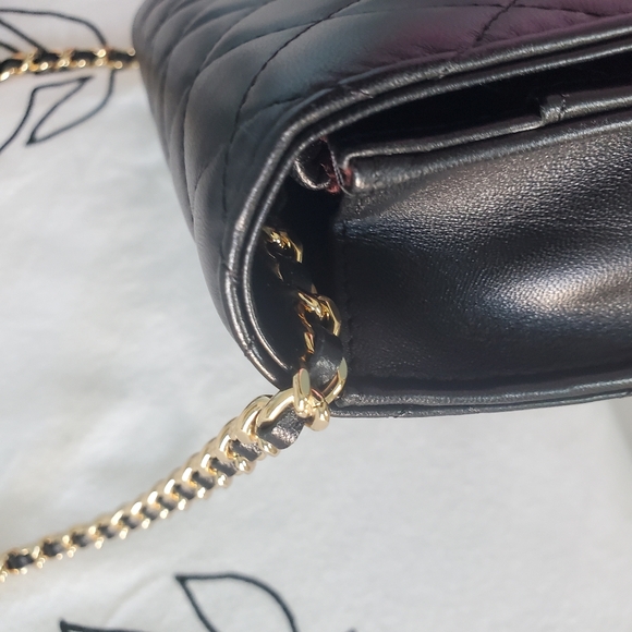 Classic Chanel lambskin wallet on chain black with gold - Picture 14 of 16